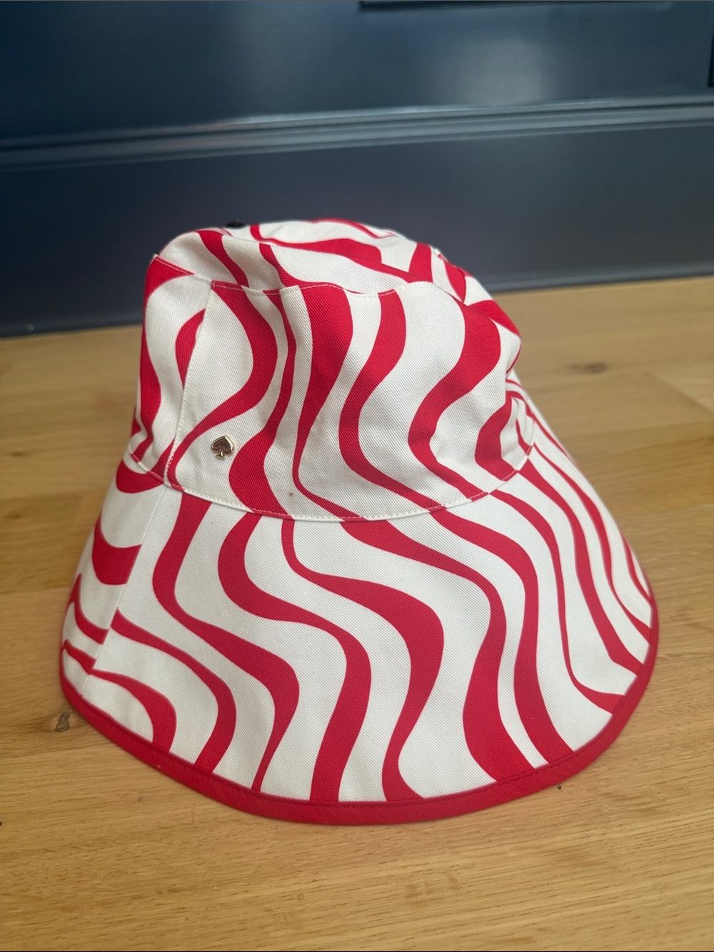 kate spade Red & White Wavy Stripe Bucket Hat